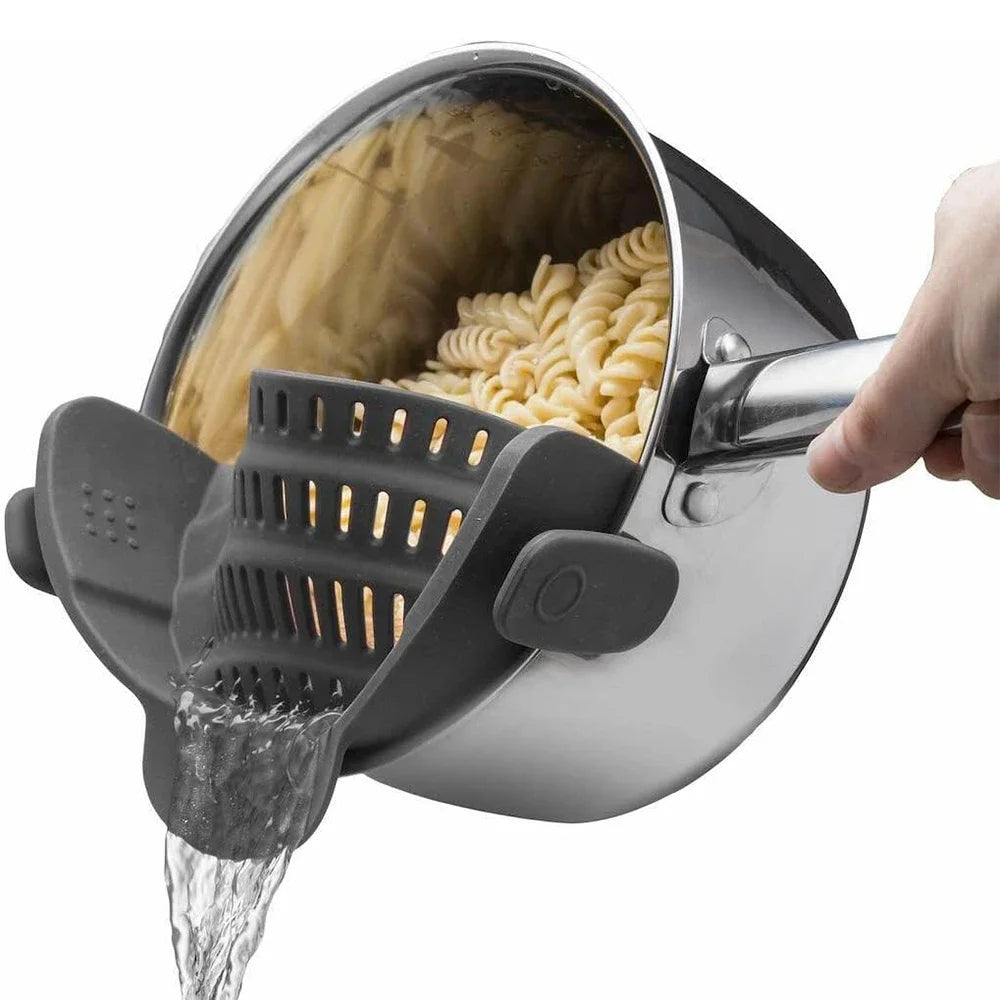 🍳 Universal Silicone Strainer Clip – Hassle-Free Kitchen Draining Solution