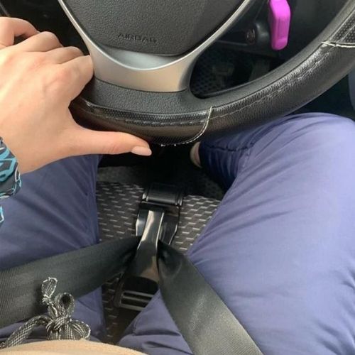 🛡️ Comfortable Pregnancy Seat Belt – Drive Safely and Comfortably